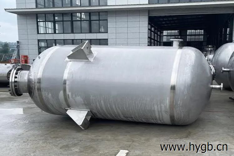 張晨.jpg 張晨.jpg